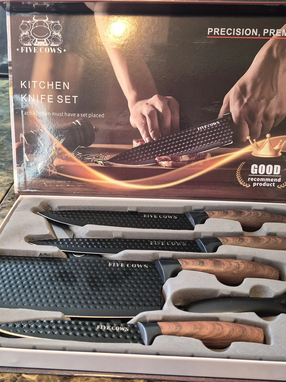 FIVE COWS Kitchen Knife Set 6 Piece Set NIB   The FIVE COWS Kitchen Knife Set is